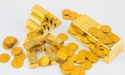 金价涨跌纠结，赎回时机成难题，分批策略来帮忙