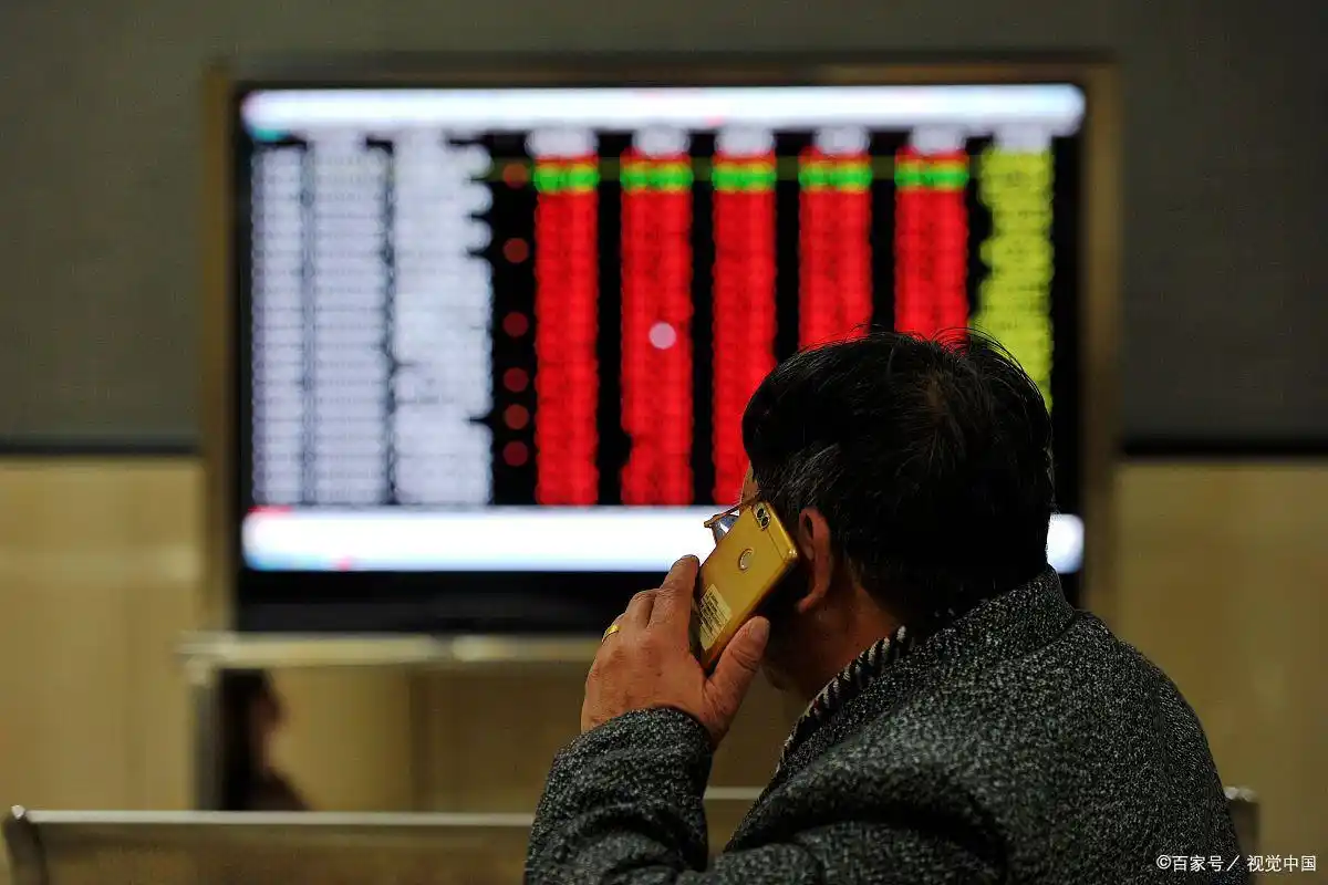 炒股软件踩坑经验_老股民选软件标准_炒股软件看不懂