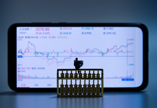 换手率超10%信号解读_实际换手率与相对换手率区别_换手率炒股软件手机板